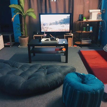17You Inn Hostel Банкок Екстериор снимка
