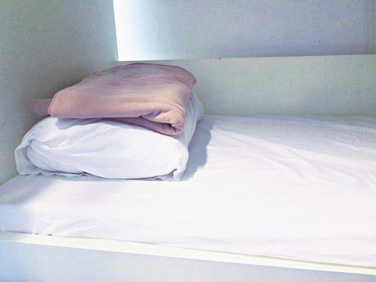 17You Inn Hostel Банкок Екстериор снимка