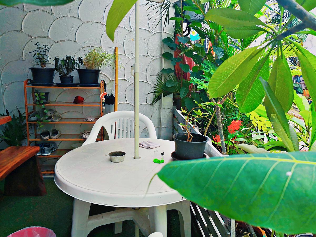 17You Inn Hostel Банкок Екстериор снимка