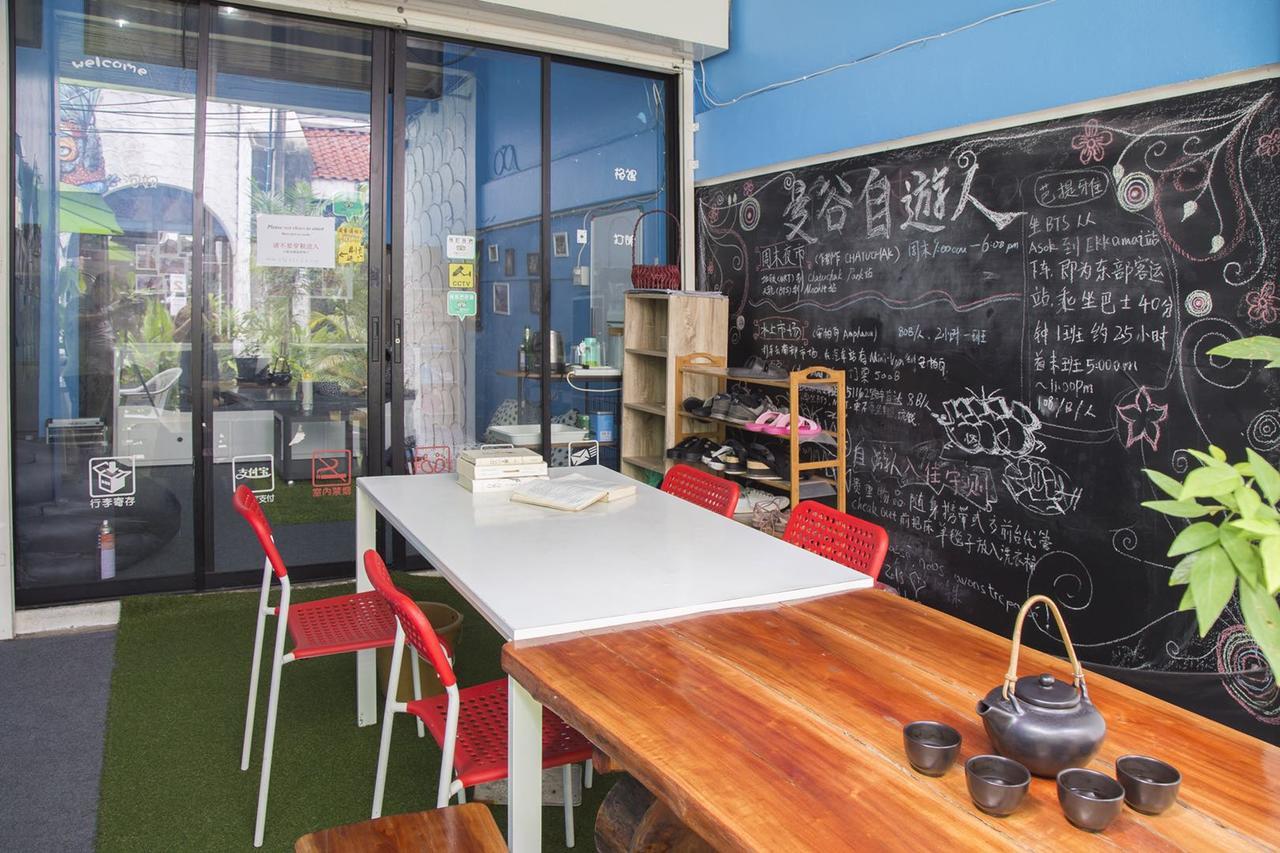 17You Inn Hostel Банкок Екстериор снимка