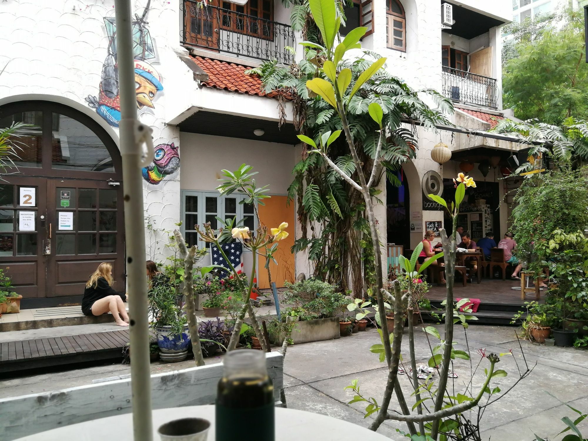 17You Inn Hostel Банкок Екстериор снимка